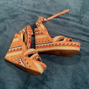 Giani Bini Summer wedge!